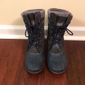 Khombu navy blue weather boots
